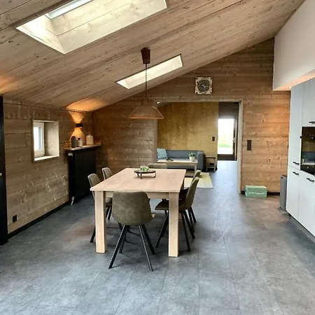 Holiday home Luxe 6-persoons Vakantiewoning “de Boomgaard” Appeltern