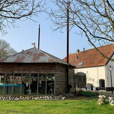 Luxe 6-persoons Vakantiewoning “de Boomgaard” Holiday home Appeltern