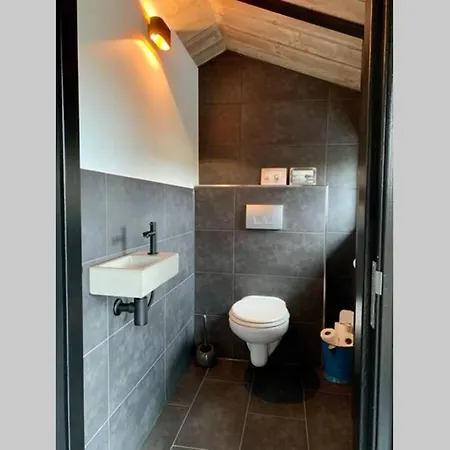 Luxe 6-persoons Vakantiewoning “de Boomgaard” Appeltern
